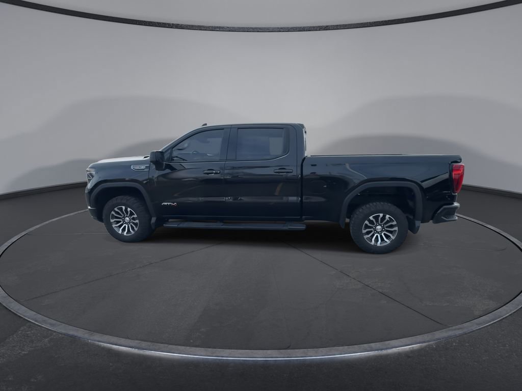 Used 2022 GMC Sierra 1500 AT4 w/ Technology Package AWD/4WD image 5