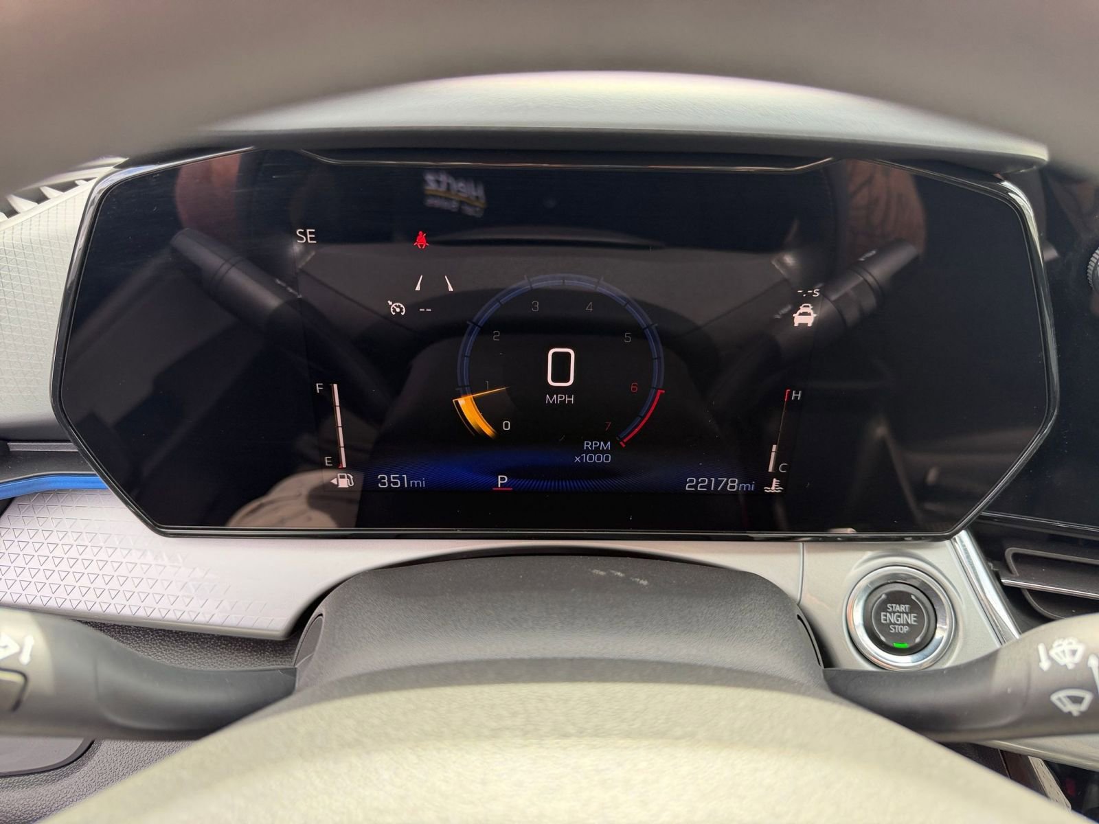 Used 2025 Chevrolet Trax LT FWD image 39