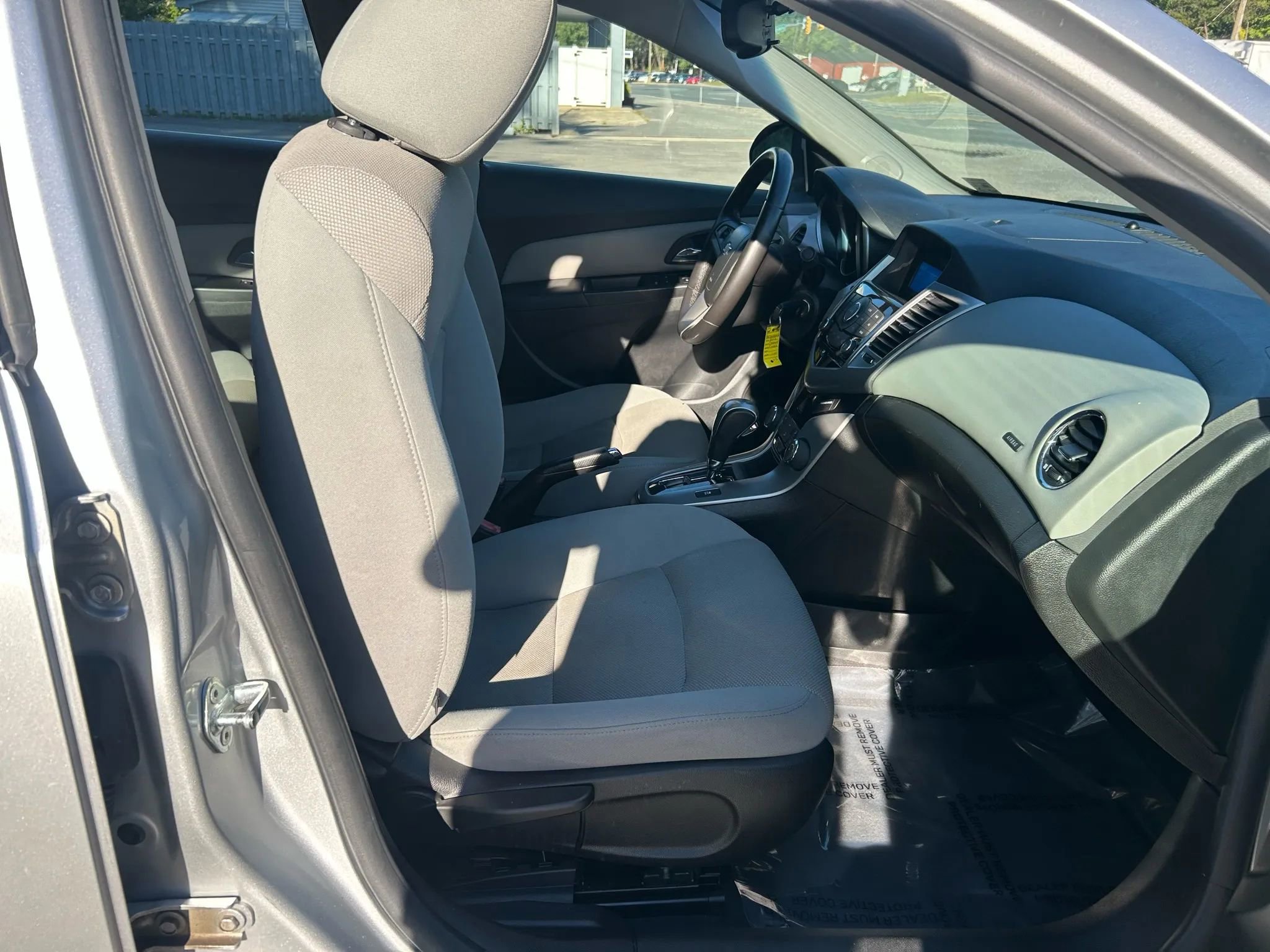 Used 2012 Chevrolet Cruze LT image 16