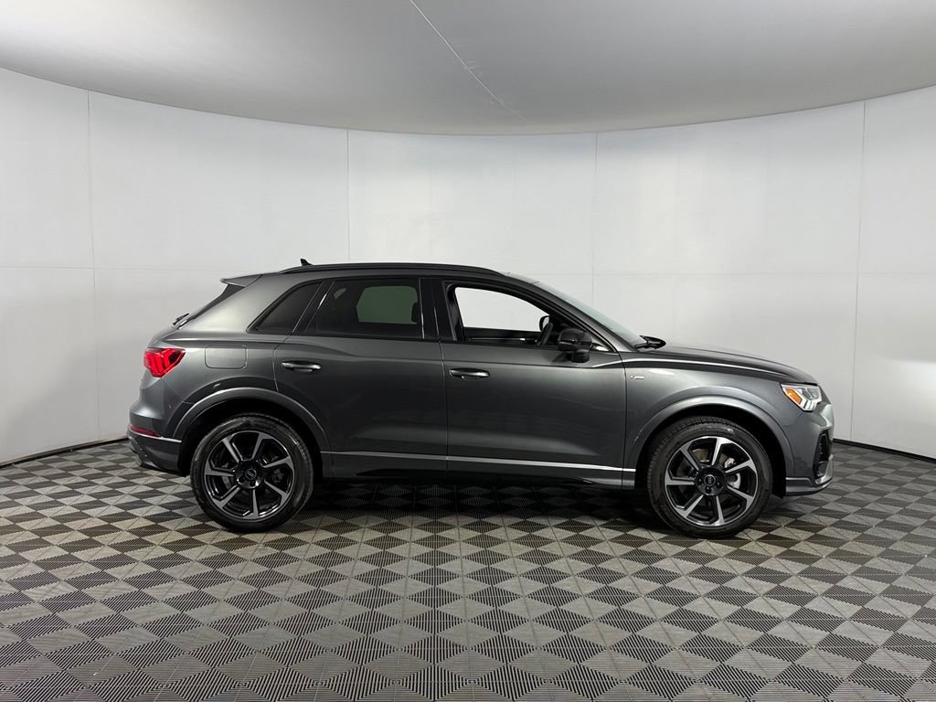 Used 2025 Audi Q3 2.0T Premium Plus w/ Premium Plus Package AWD/4WD image 6