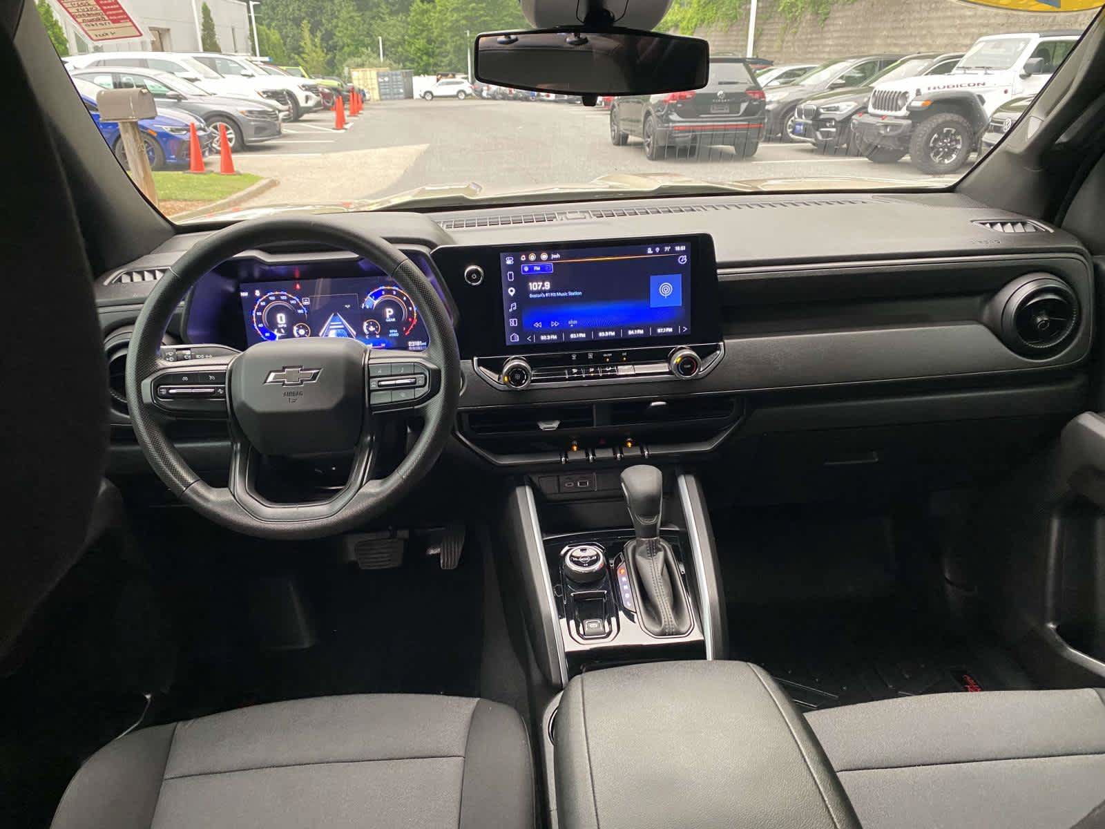 Used 2024 Chevrolet Colorado Trail Boss w/ Advanced Trailering Package AWD/4WD image 27