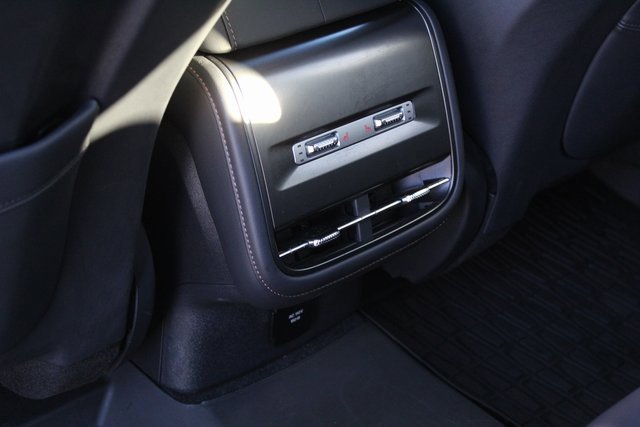 Certified 2024 Lincoln Nautilus Reserve w/ Equipment Group 202A image 18