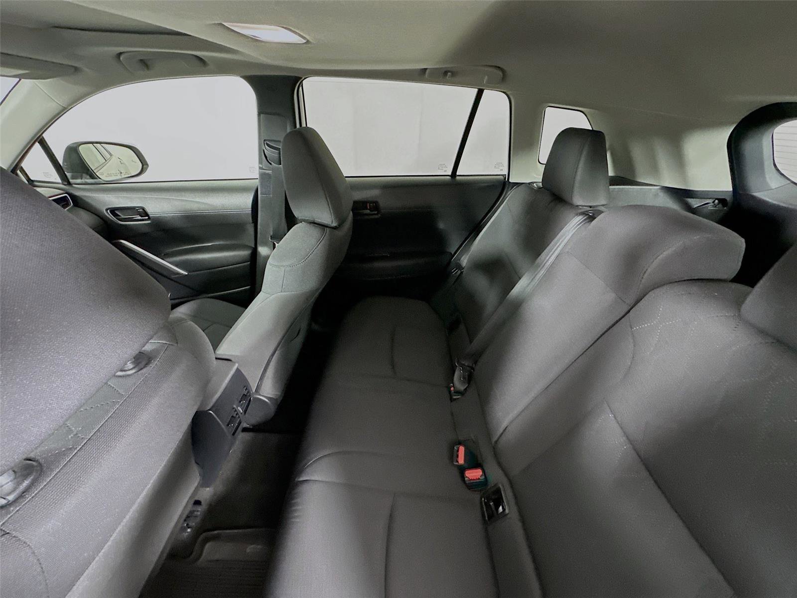 Used 2024 Toyota Corolla Cross LE w/ Moonroof Package AWD/4WD image 11