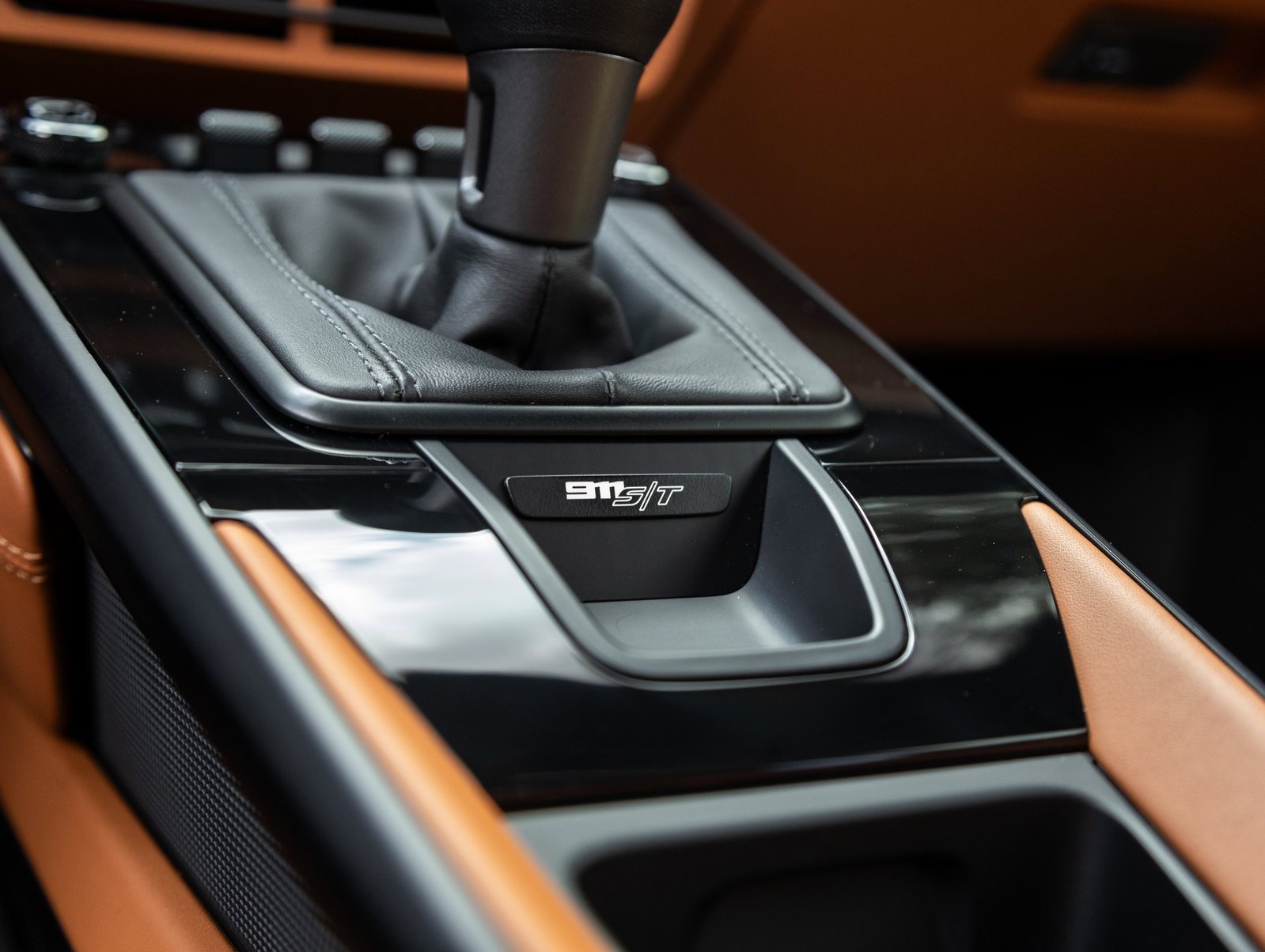 Certified 2024 Porsche 911 GT3 RS image 32