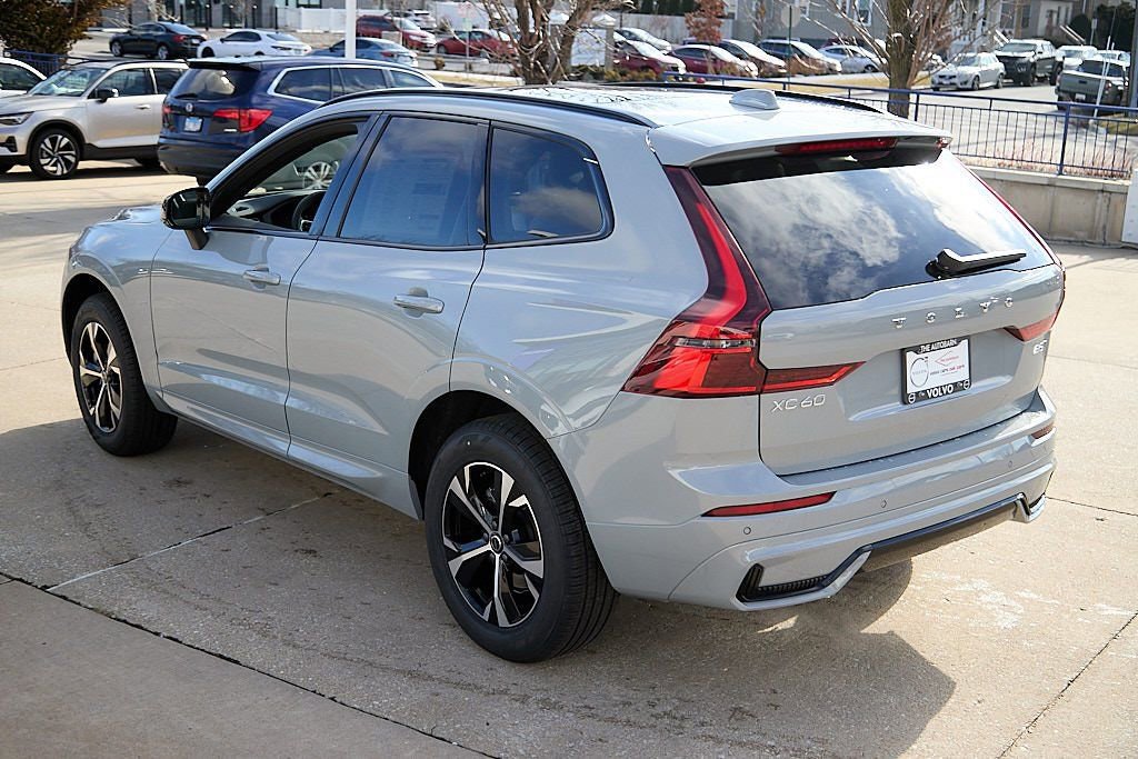New 2026 Volvo XC60 B5 Core image 7
