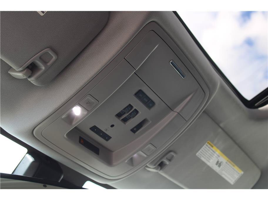 Used 2015 GMC Sierra 1500 Denali AWD/4WD image 30