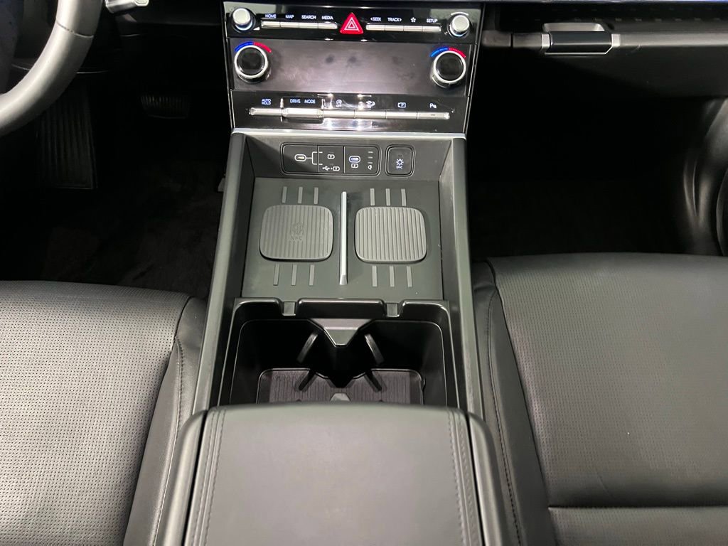 Used 2024 Hyundai Santa Fe Limited image 15