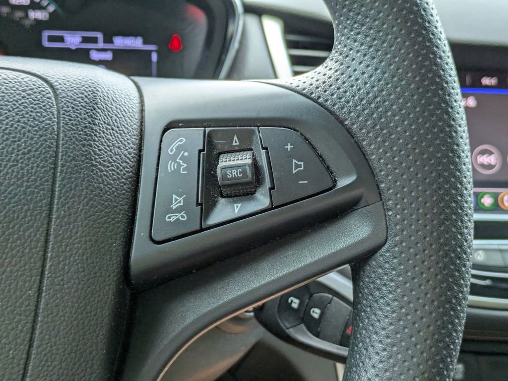 Used 2020 Chevrolet Trax LS FWD image 23
