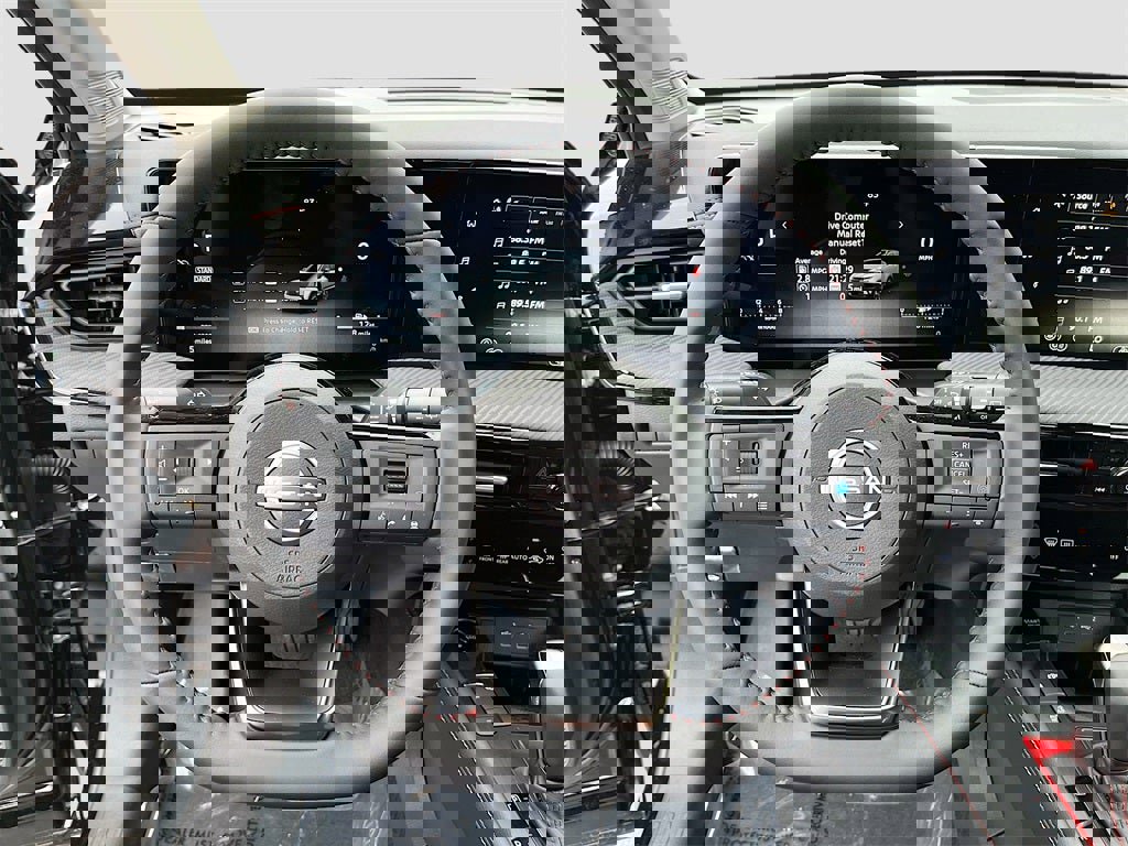 New 2026 Nissan Kicks SR image 9