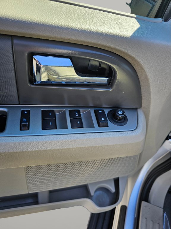 Used 2014 Ford Expedition EL XL image 27