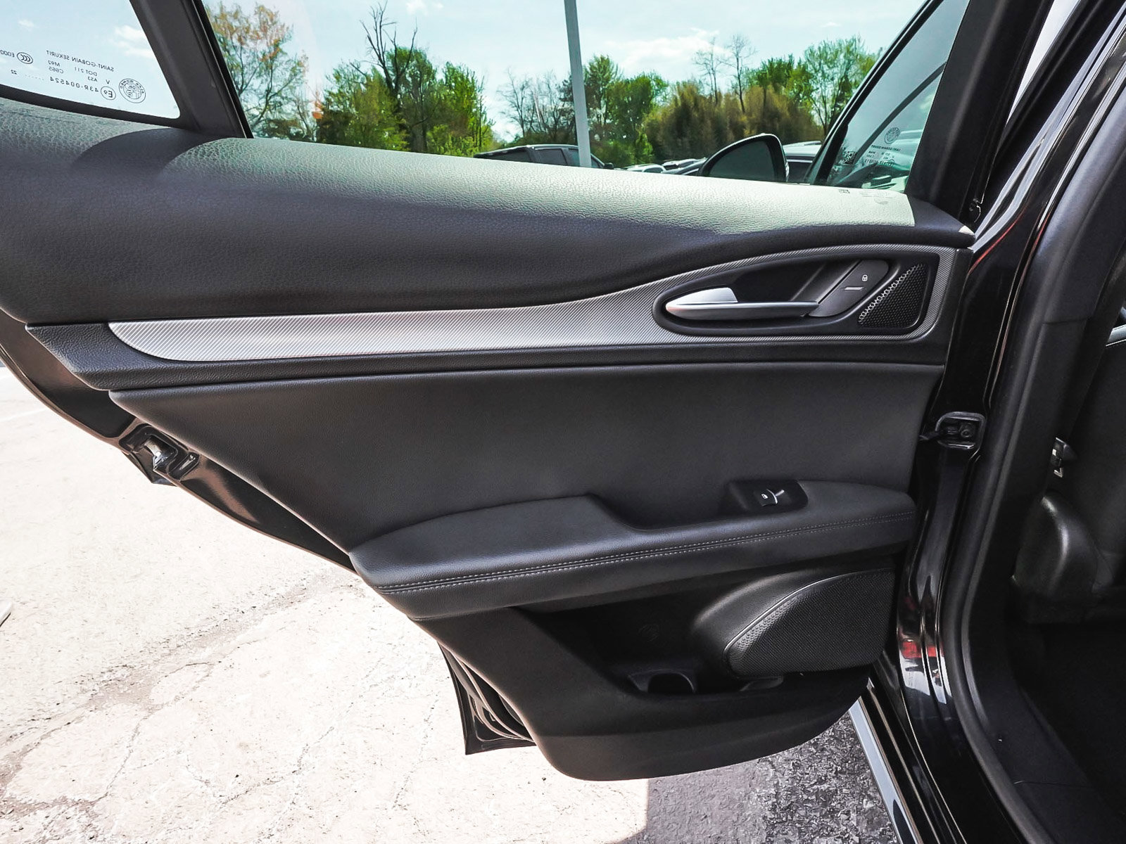 Used 2022 Alfa Romeo Stelvio Veloce AWD/4WD image 11