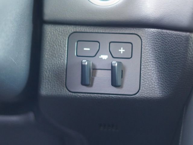 Used 2023 Toyota Tundra Platinum w/ Advanced Package image 32