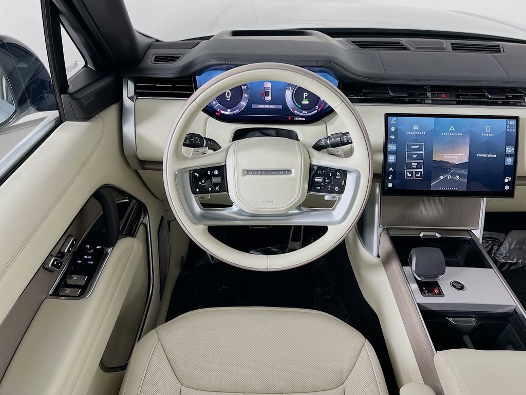Used 2025 Land Rover Range Rover Autobiography image 24