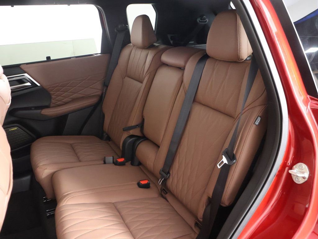 New 2026 Mitsubishi Outlander SEL FWD image 38