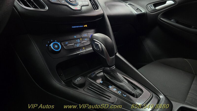 Used 2018 Ford Focus SE FWD image 19