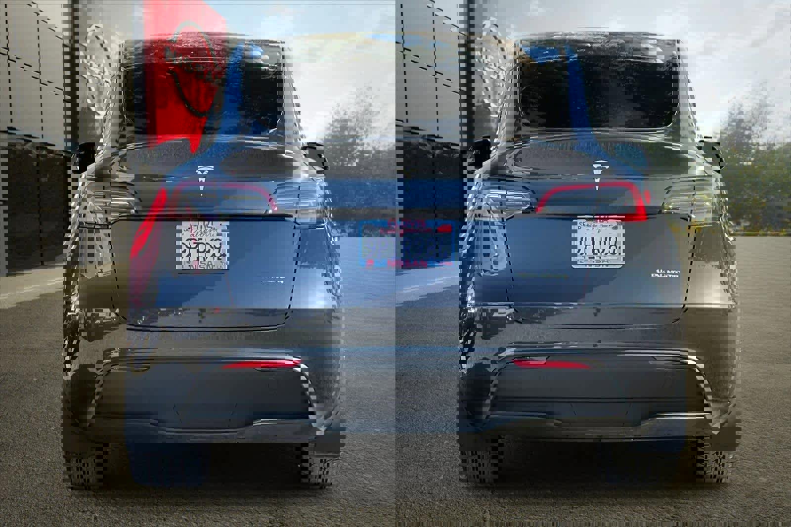 Used 2024 Tesla Model Y Long Range image 8