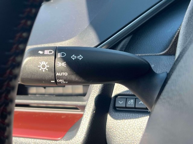 Certified 2024 Toyota Prius Prime Premium w/ Advanced Technology Package FWD image 27