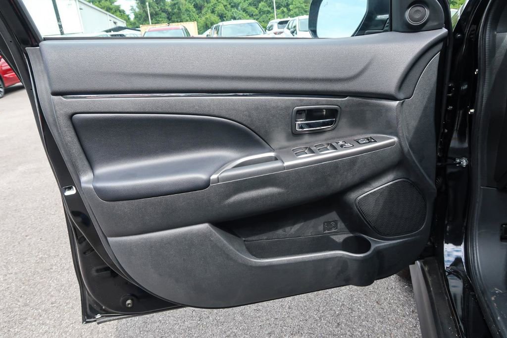 Used 2024 Mitsubishi Outlander Sport SEL image 24