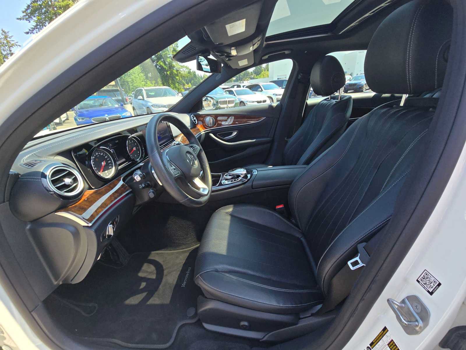 Used 2017 Mercedes-Benz E 300 4MATIC image 21