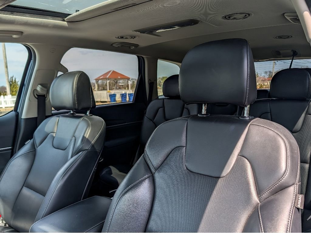 Used 2025 Kia Telluride S FWD image 17