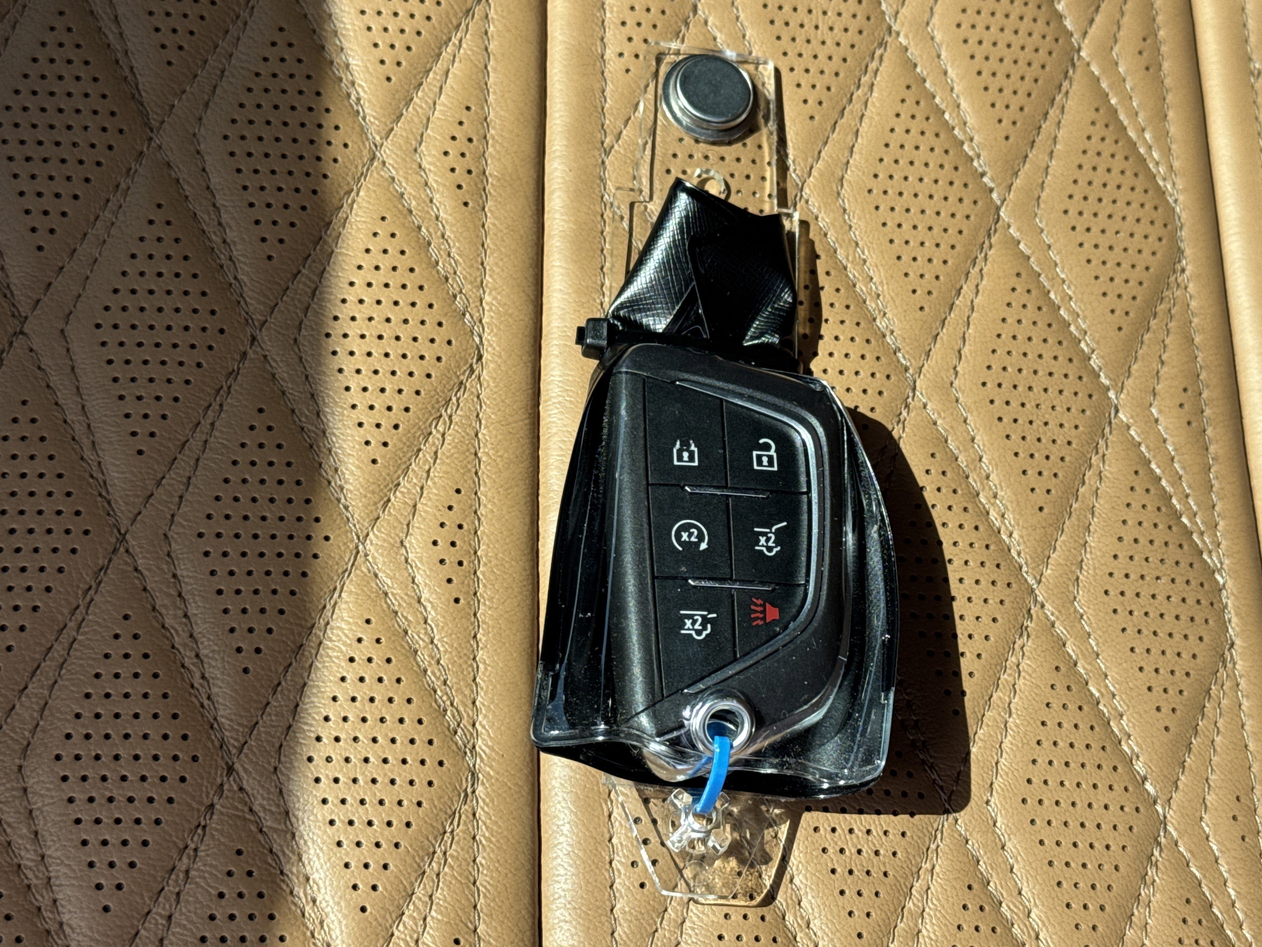 Used 2022 Cadillac Escalade Sport w/ Touring Package RWD image 39