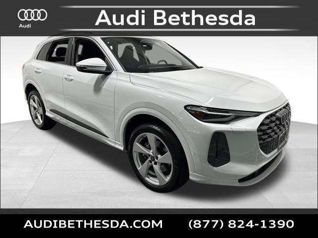 Certified 2025 Audi Q5 Premium Plus w/ Premium Plus AWD/4WD image 1