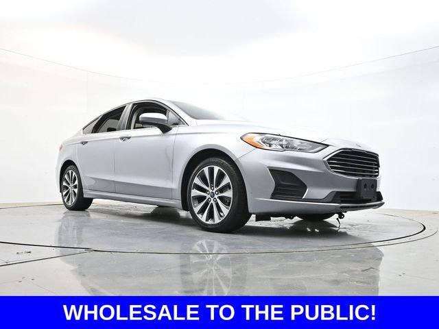 Used 2020 Ford Fusion SE image 26