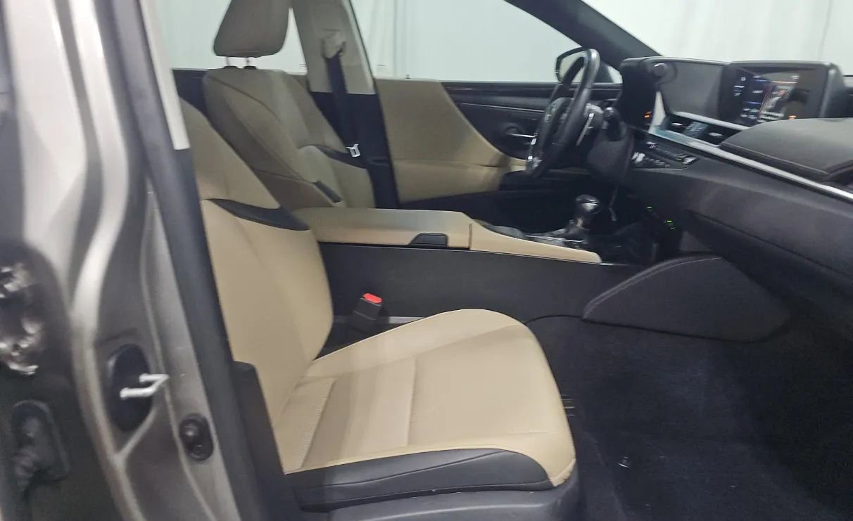 Used 2021 Lexus ES 350 w/ Premium Package image 11