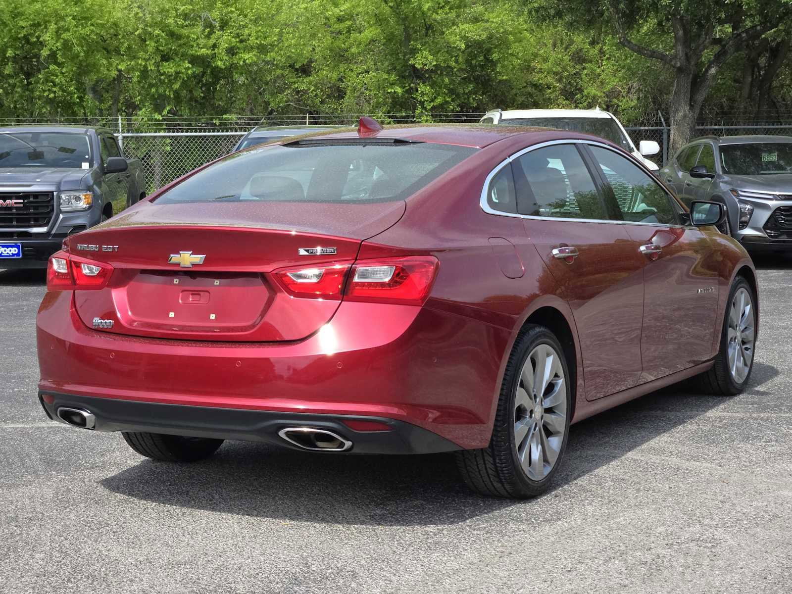 Used 2018 Chevrolet Malibu Premier w/ Premier Sun and Wheel Package image 7