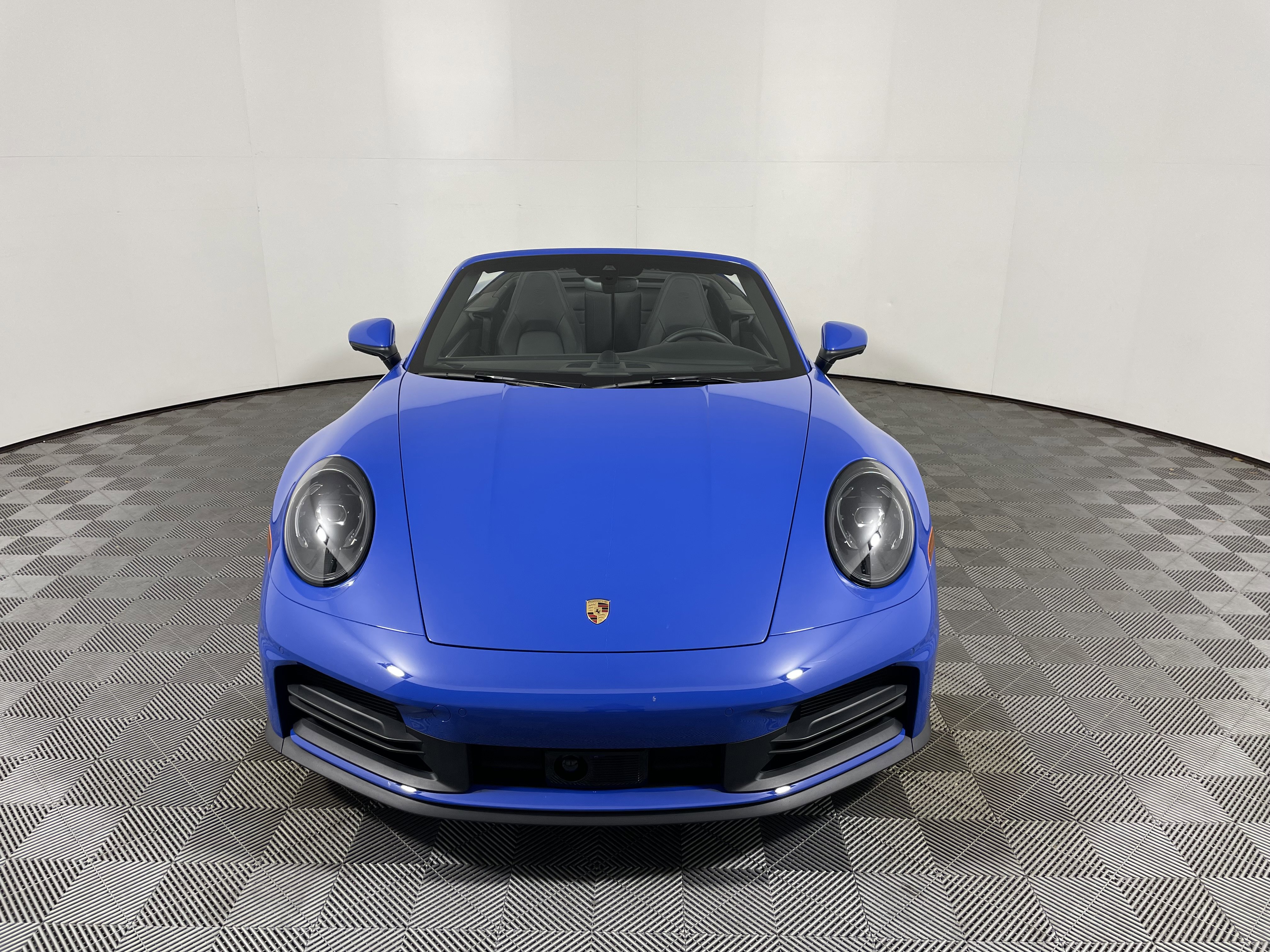 Used 2025 Porsche 911 Carrera image 10
