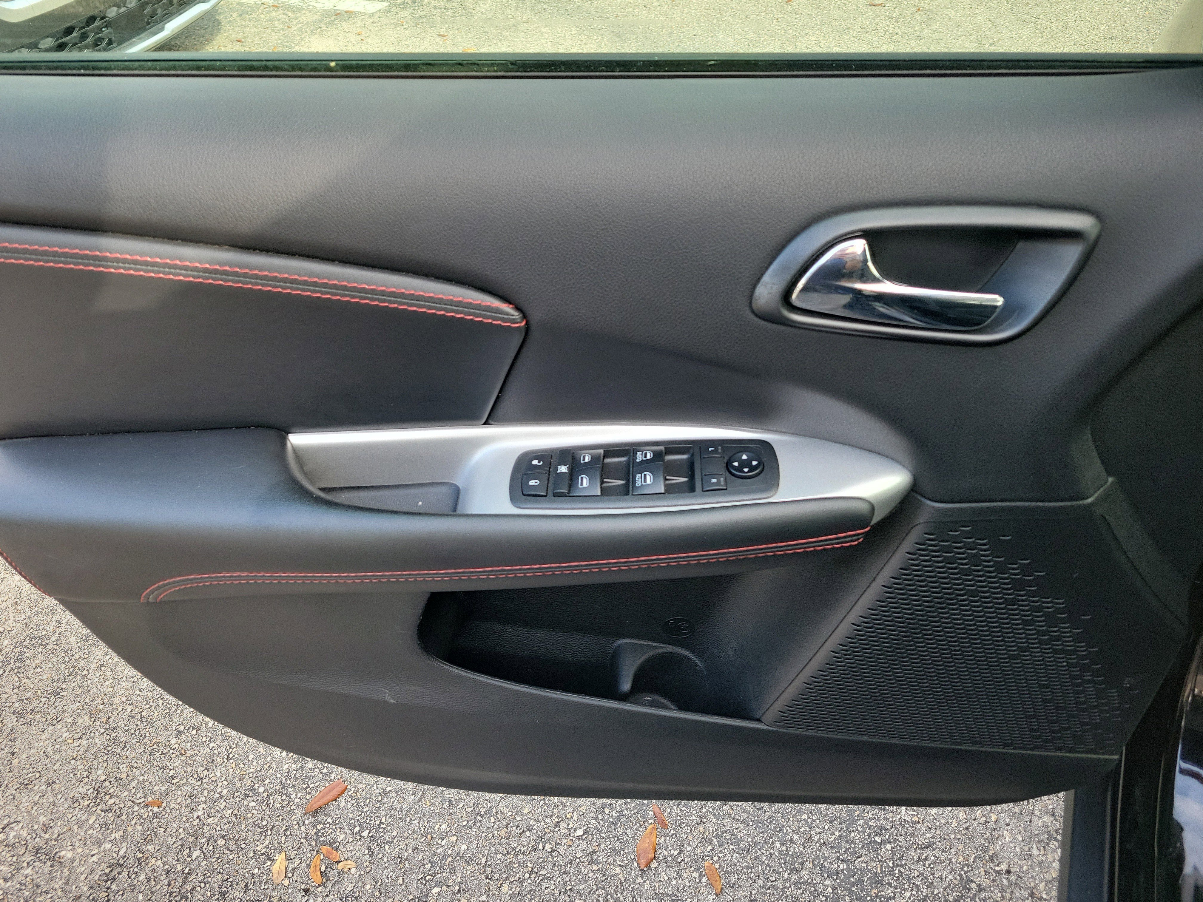 Used 2018 Dodge Journey GT image 19