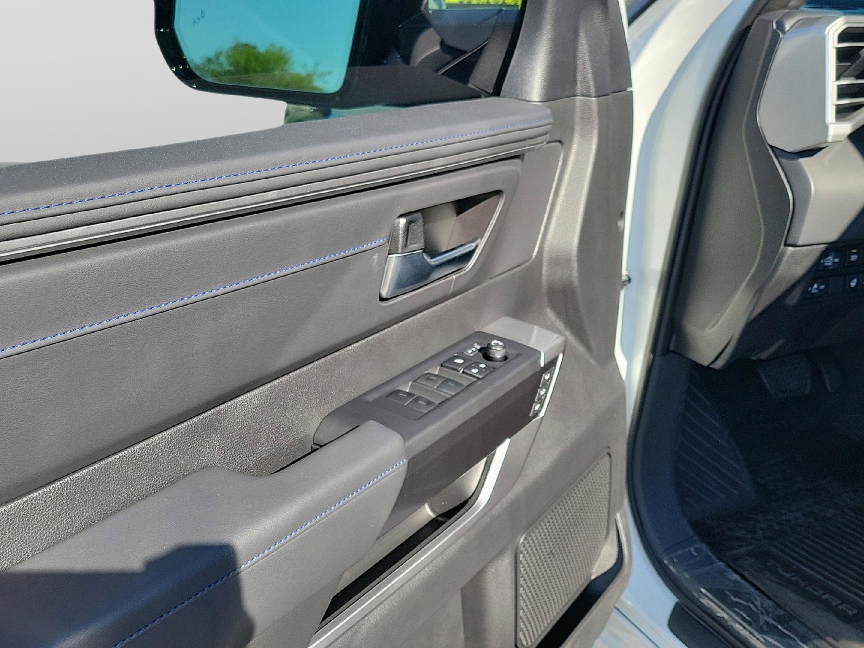 New 2025 Toyota Tundra Platinum image 12