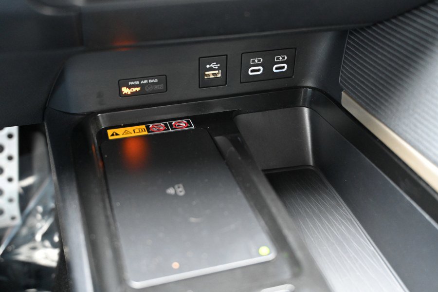 Used 2025 Toyota Camry SE image 26