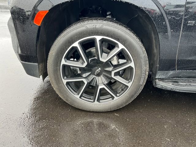 Certified 2024 Chevrolet Suburban RST w/ Luxury Package image 24