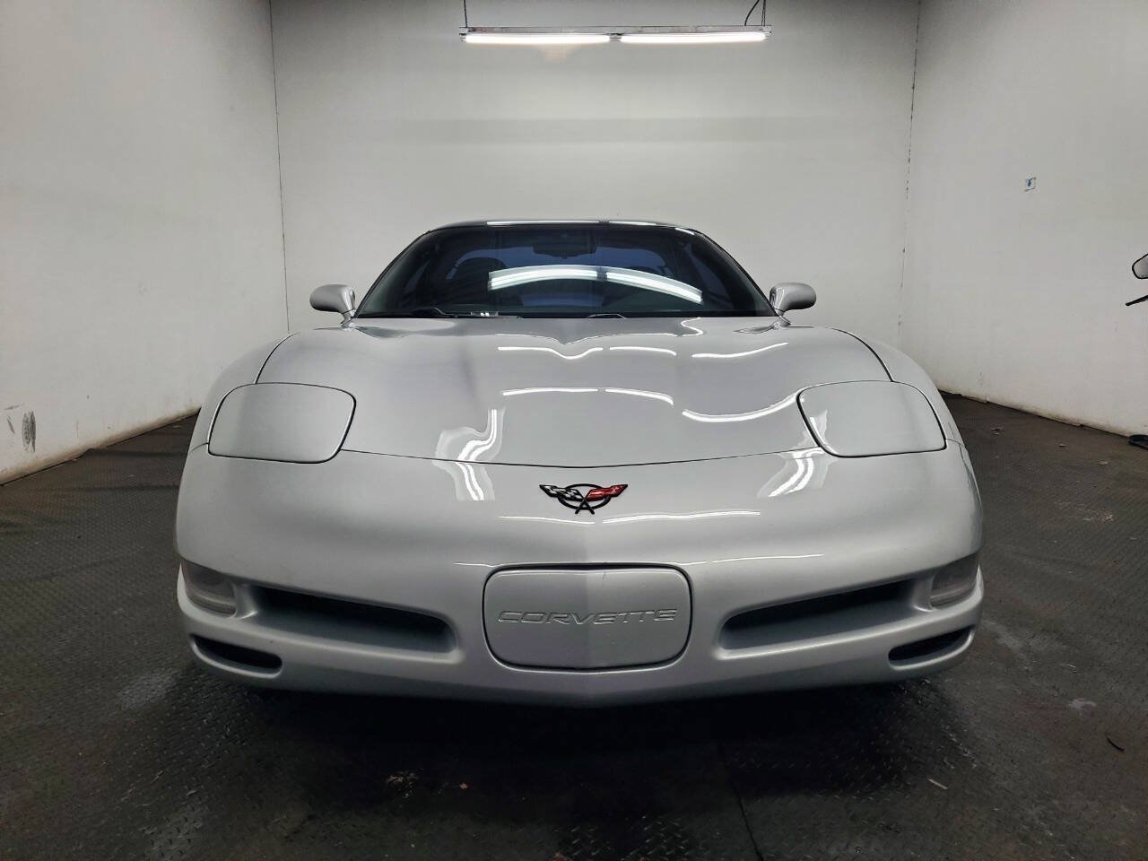 Used 1998 Chevrolet Corvette Coupe w/ Roof Pkg RWD image 2
