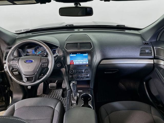 Certified 2019 Ford Explorer XLT w/ Equipment Group 201A image 19