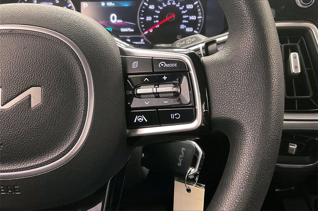 Used 2022 Kia Sorento LX image 21
