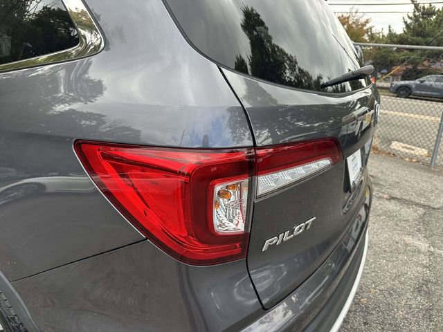 Certified 2020 Honda Pilot Touring image 9