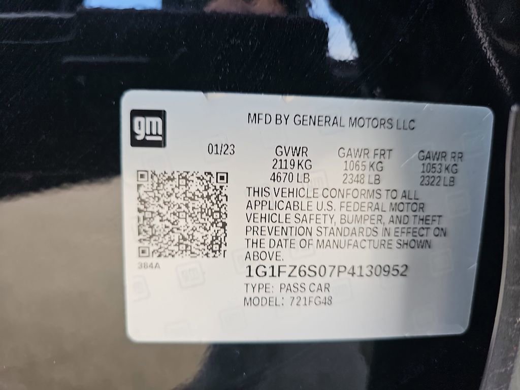 Used 2023 Chevrolet Bolt EUV Premier w/ Sun & Sound Package image 38