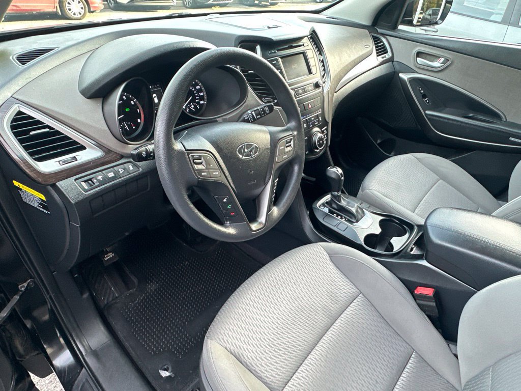 Used 2017 Hyundai Santa Fe Sport FWD image 9