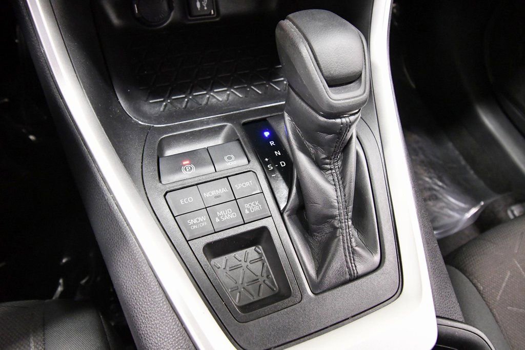 Used 2019 Toyota RAV4 XLE image 27