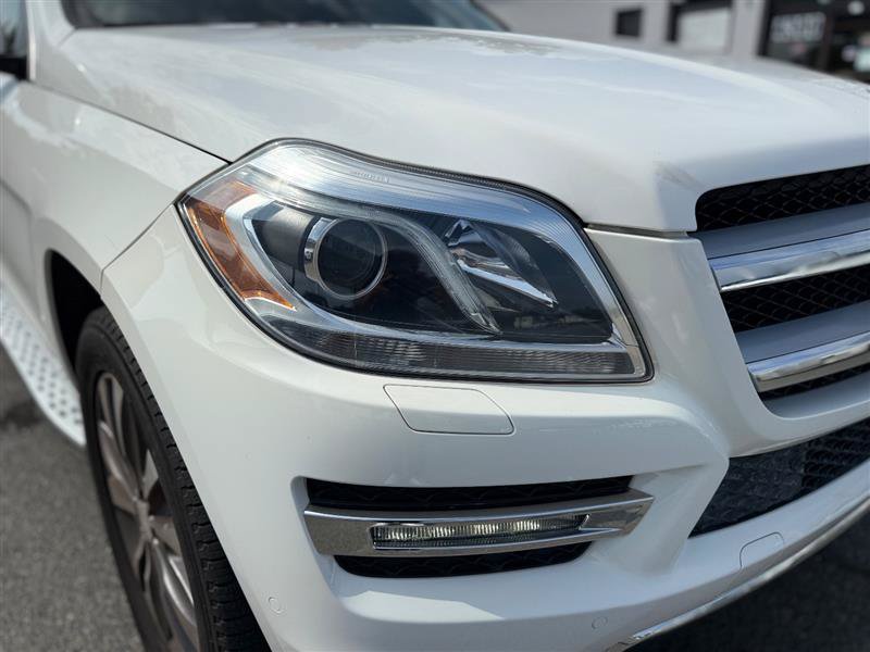 Used 2015 Mercedes-Benz GL 450 4MATIC image 15