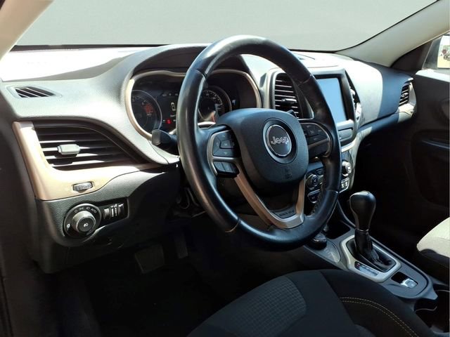 Used 2016 Jeep Cherokee Latitude image 13