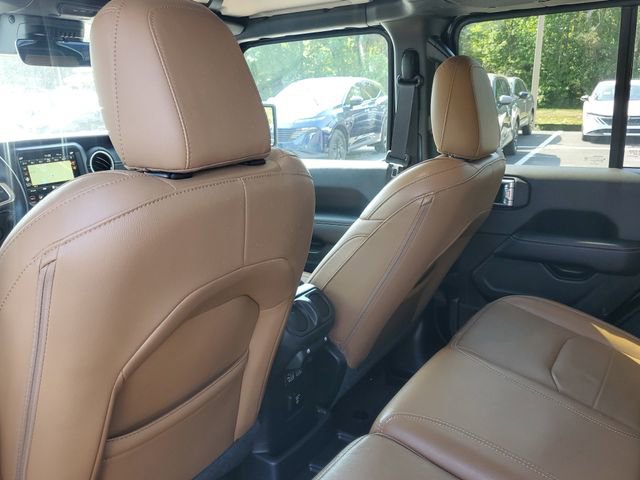 Used 2022 Jeep Wrangler Unlimited Sahara w/ Cold Weather Group image 8