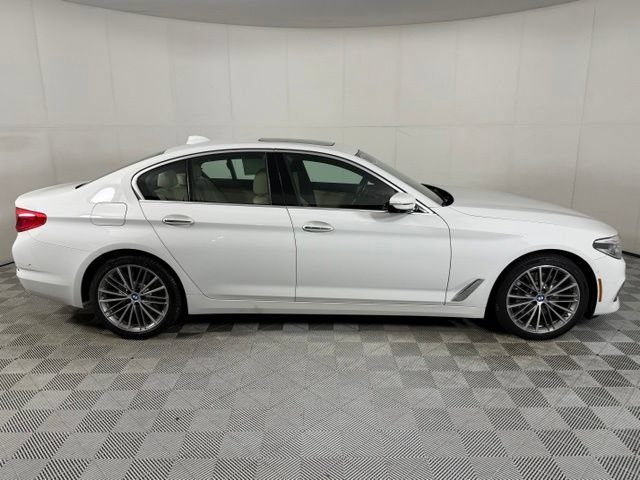 Used 2018 BMW 540i RWD image 9