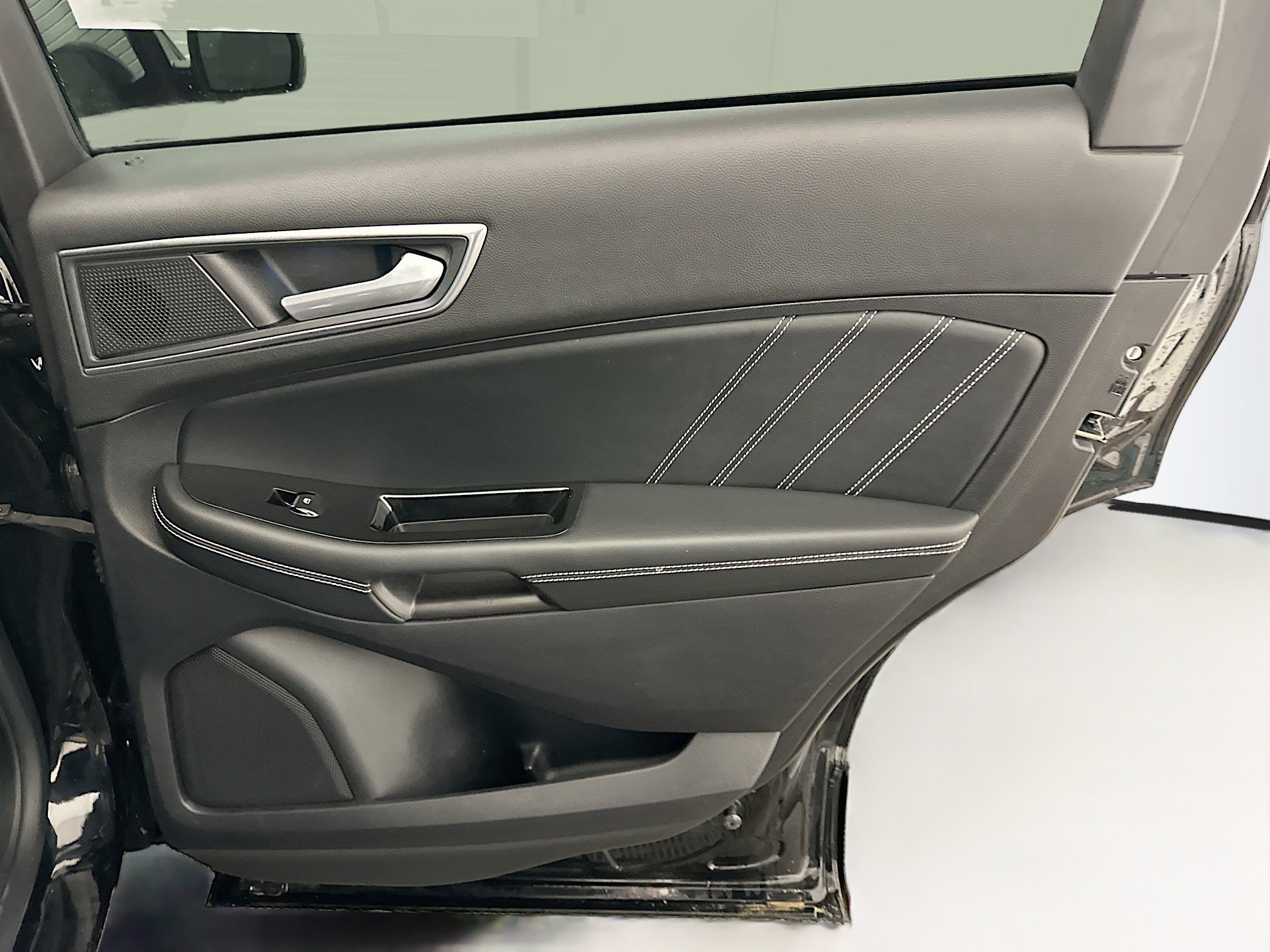 Used 2020 Ford Edge ST w/ Equipment Group 401A image 33