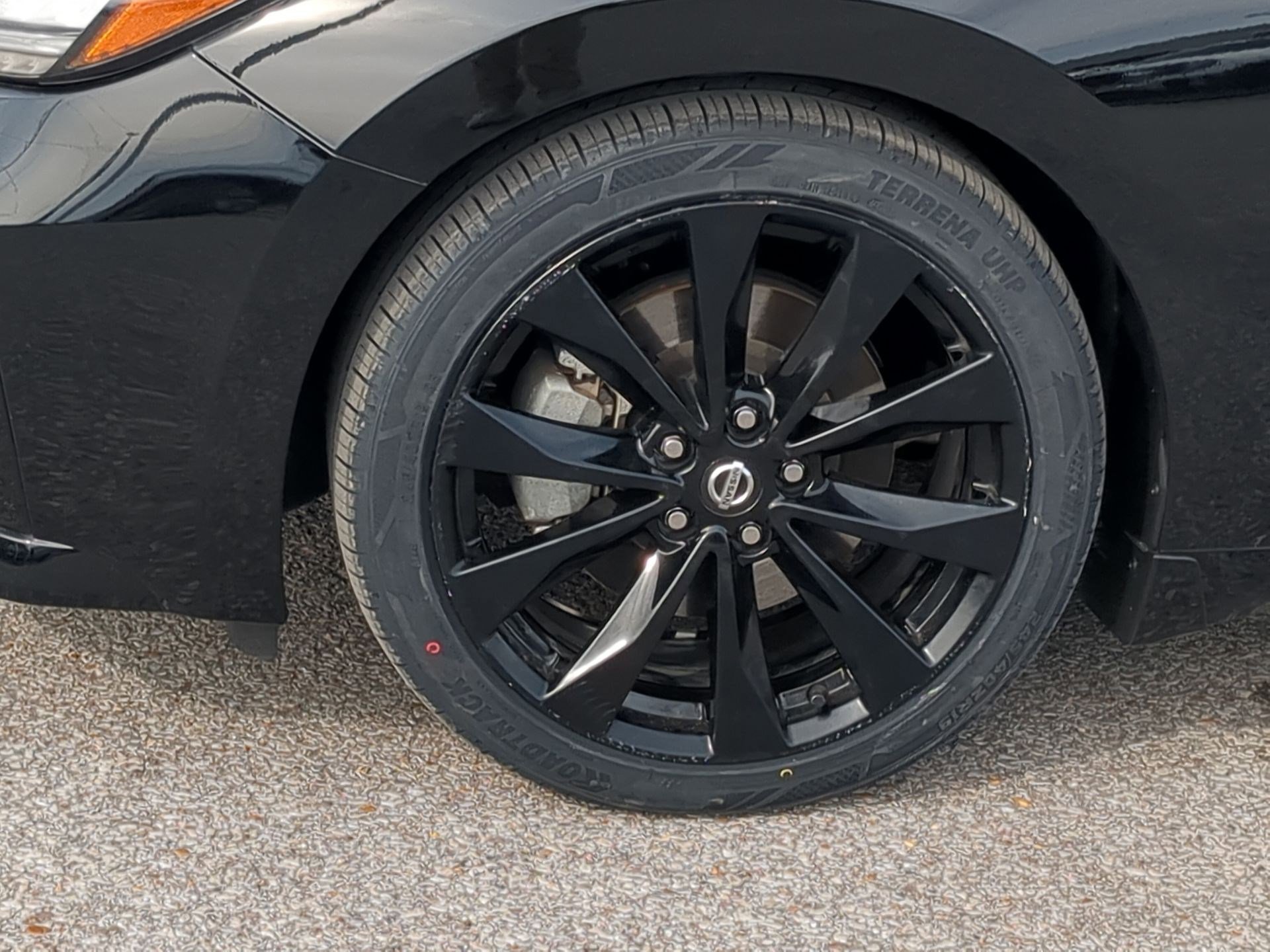 Used 2022 Nissan Maxima SR w/ Sport Mat Group image 11