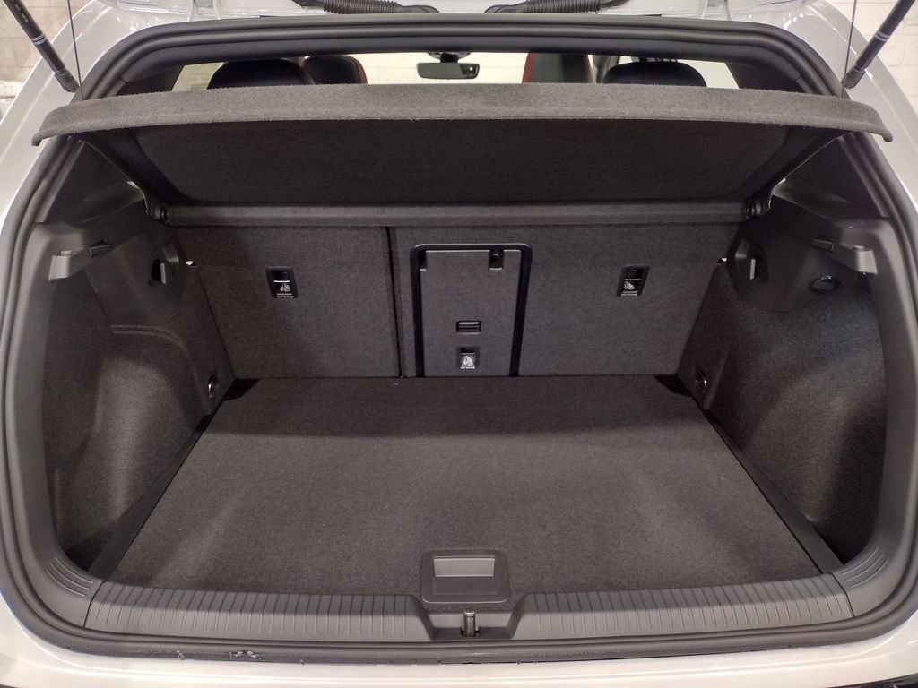 New 2025 Volkswagen GTI SE image 16