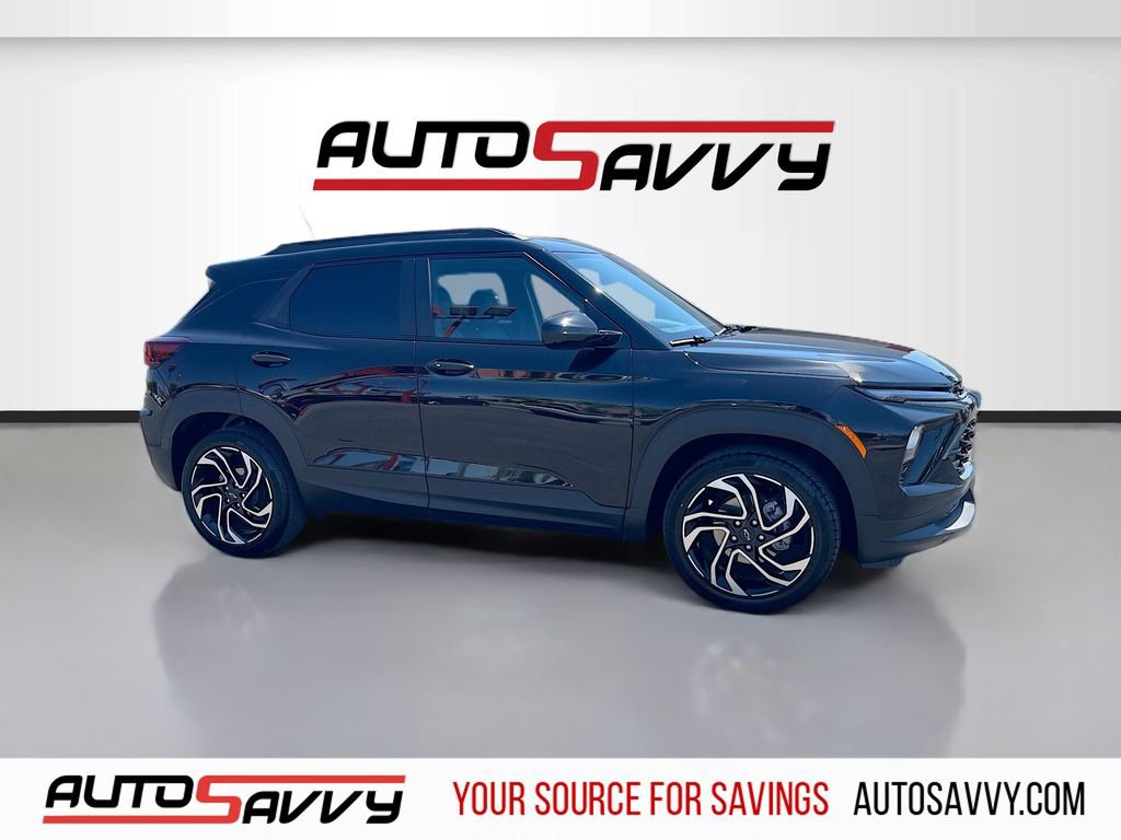 Used 2024 Chevrolet TrailBlazer RS w/ Driver Confidence Package image 1