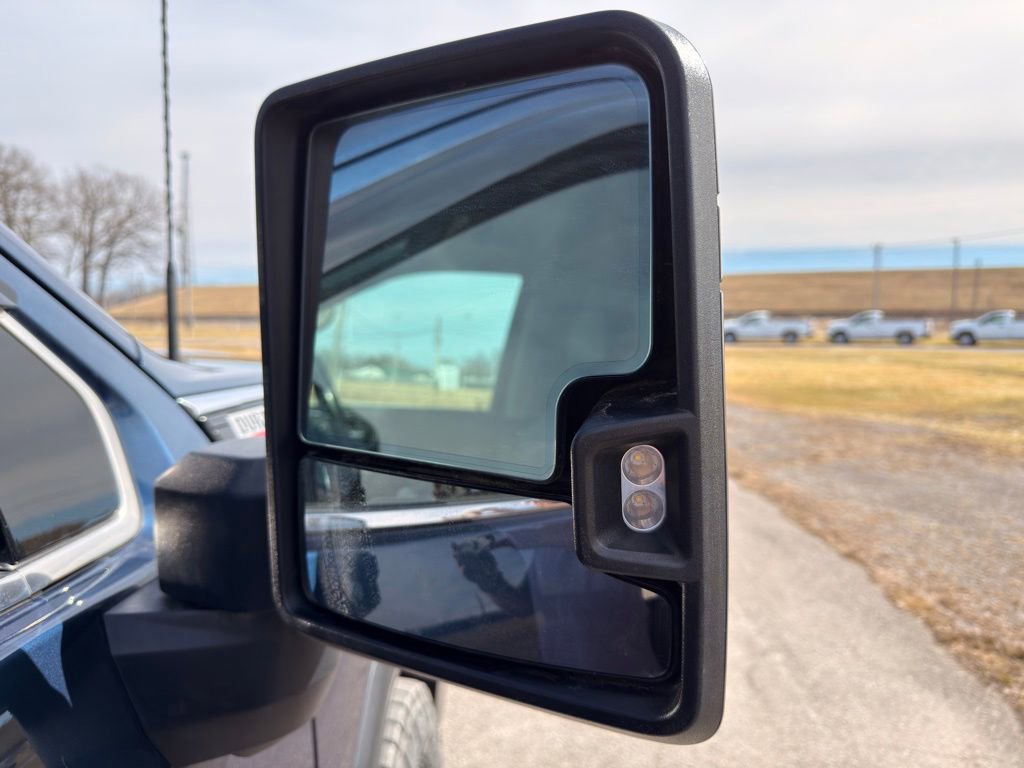 Used 2022 GMC Sierra 2500 SLT w/ SLT Convenience Package image 22